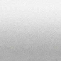 Nahaufnahme einer silbergrauen, strukturierten Lamelle für eine innenliegende Jalousie aus Aluminium