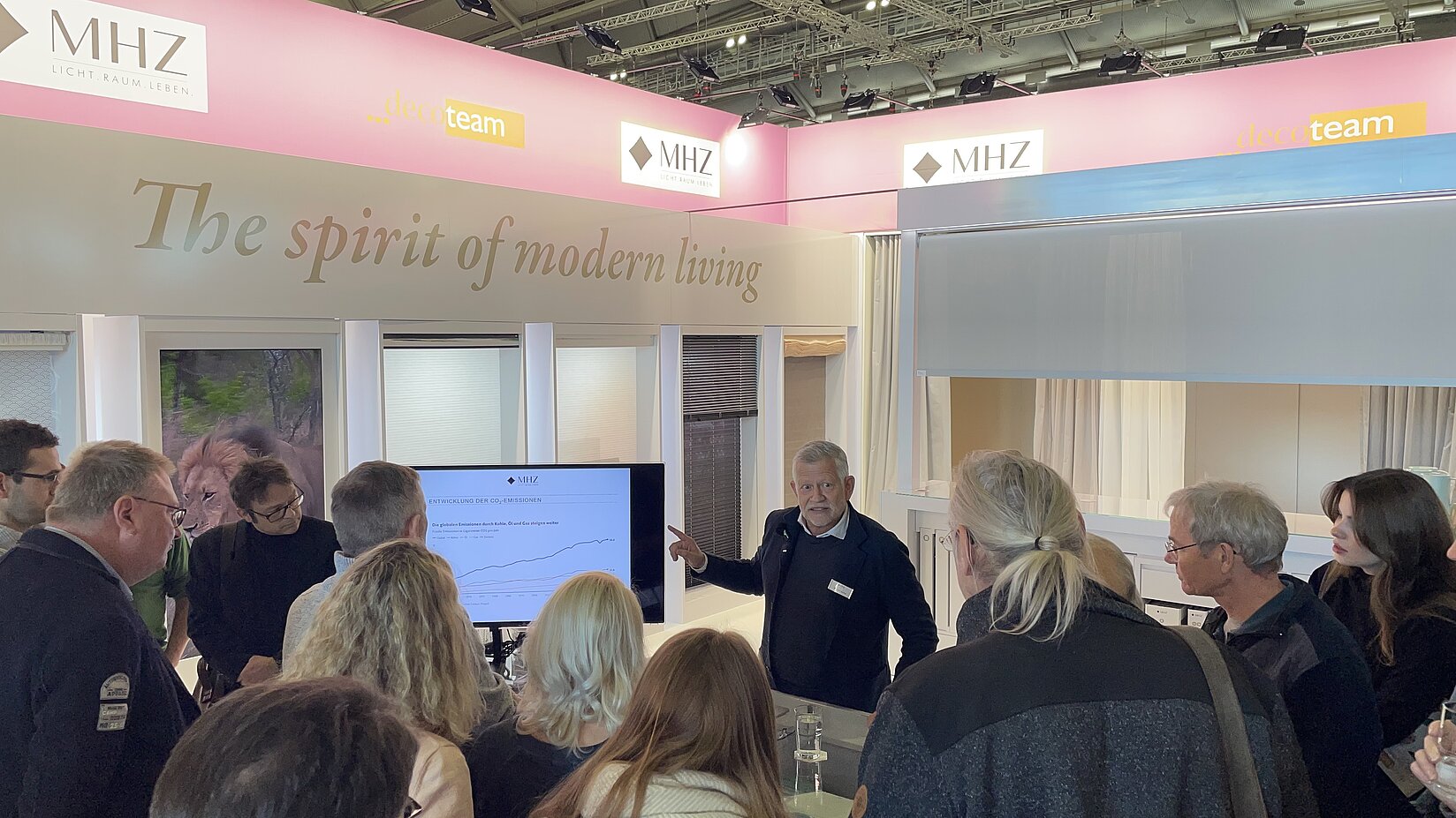 [Translate to Italienisch - CH:] Vortrag von Wilhelm Hachtel am MHZ Stand