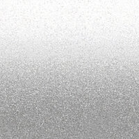 Nahaufnahme einer silberfarbenen Jalousie-Lamelle mit strukturierter Oberfläche